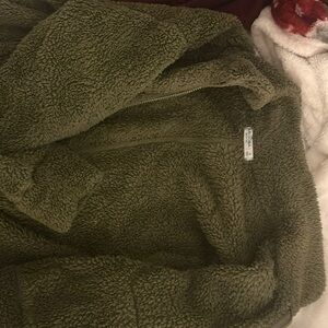 arizona jean company green fuzzy jacket size small!